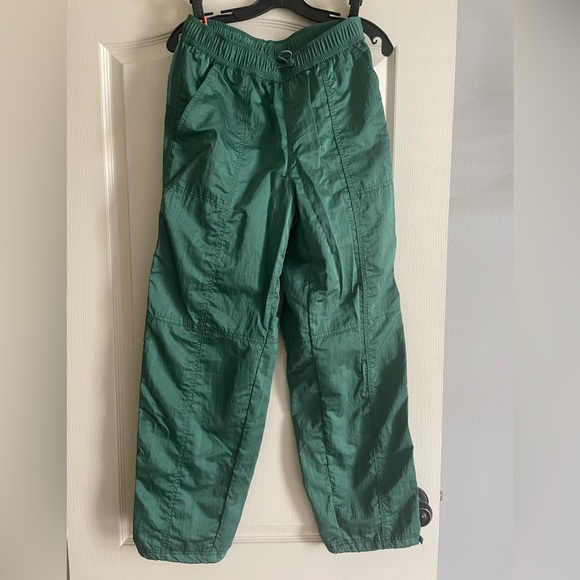 Wild Fable Green Women's High-Rise
Toggle Parachute Pants S - Picture 4 of 7